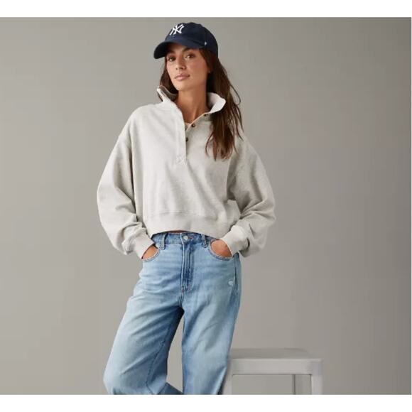 Abercrombie & Fitch Tops - M Abercrombie & Fitch Gray Quarter Button Cropped Sweatshirt